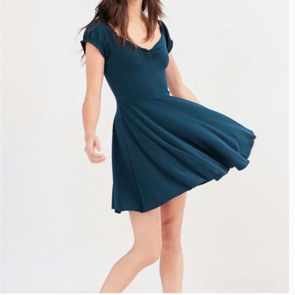 Urban Outfitters Kimchi Blue navy sweetheart ruched skater dress